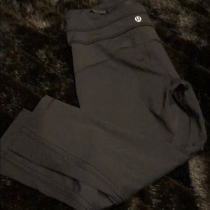 Lululemon crop workout pant